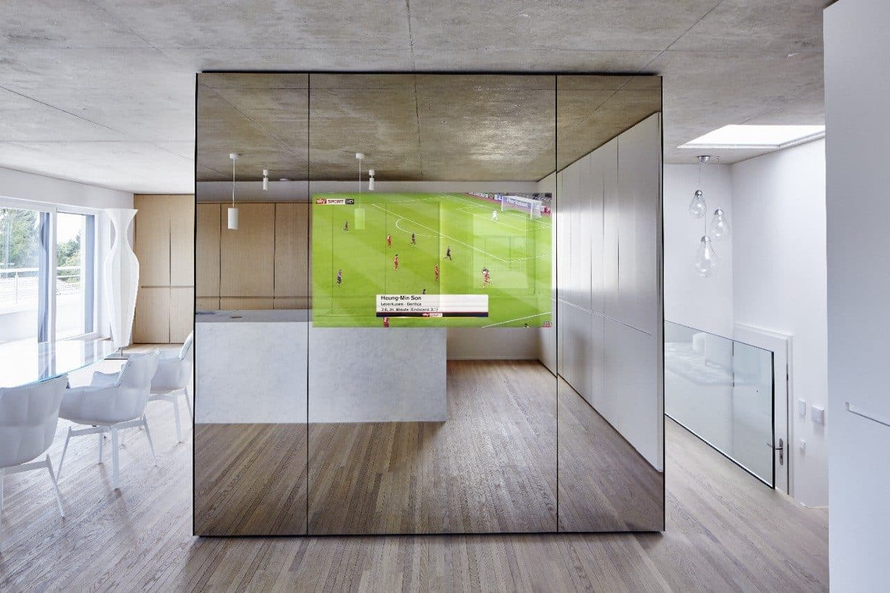 Dielectric Mirror Glass Technology